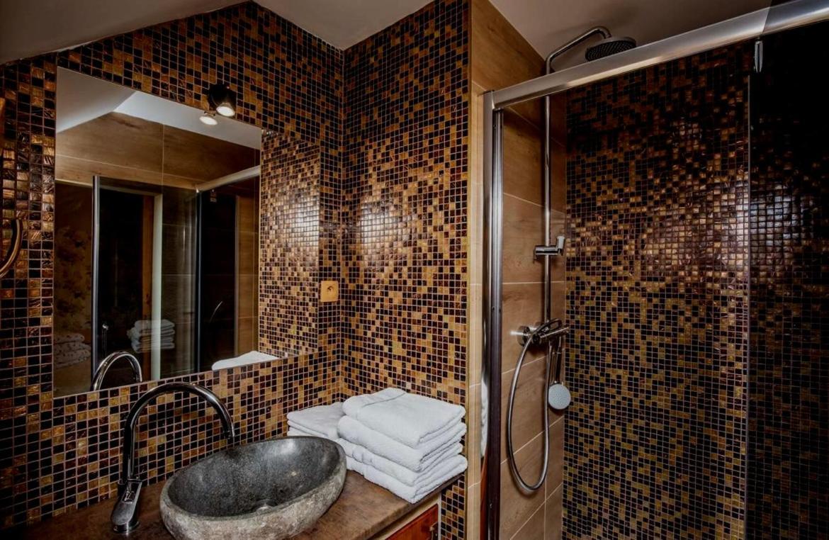 Dom Na Strome V Panorama Parku Appartement Nezbudska Lucka Buitenkant foto