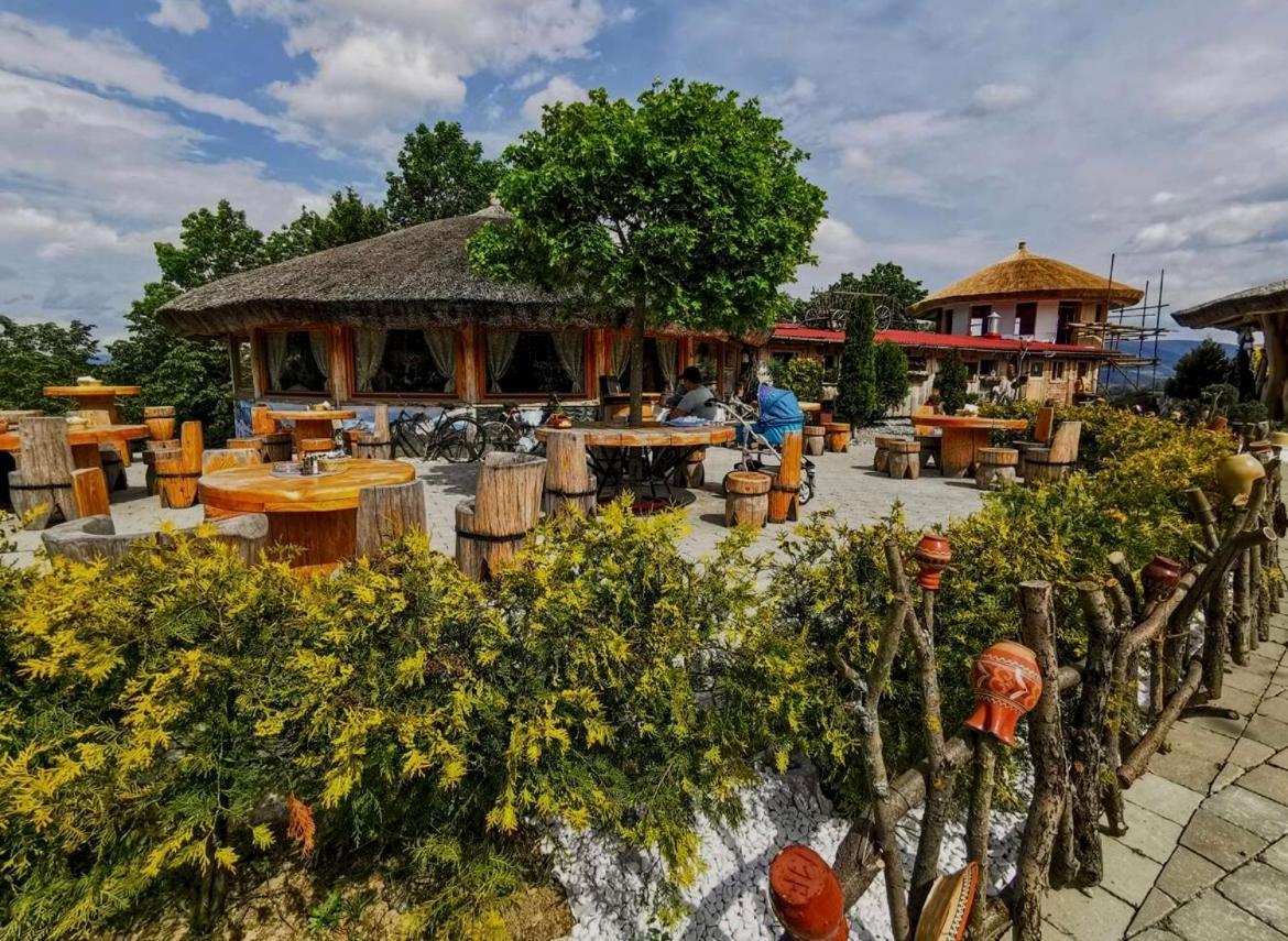Dom Na Strome V Panorama Parku Appartement Nezbudska Lucka Buitenkant foto